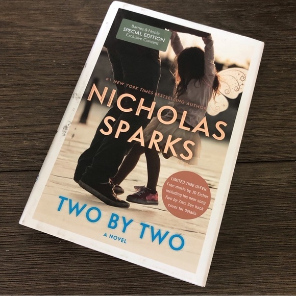 Two by Two by: Nicholas Sparks hardback book - Picture 1 of 6